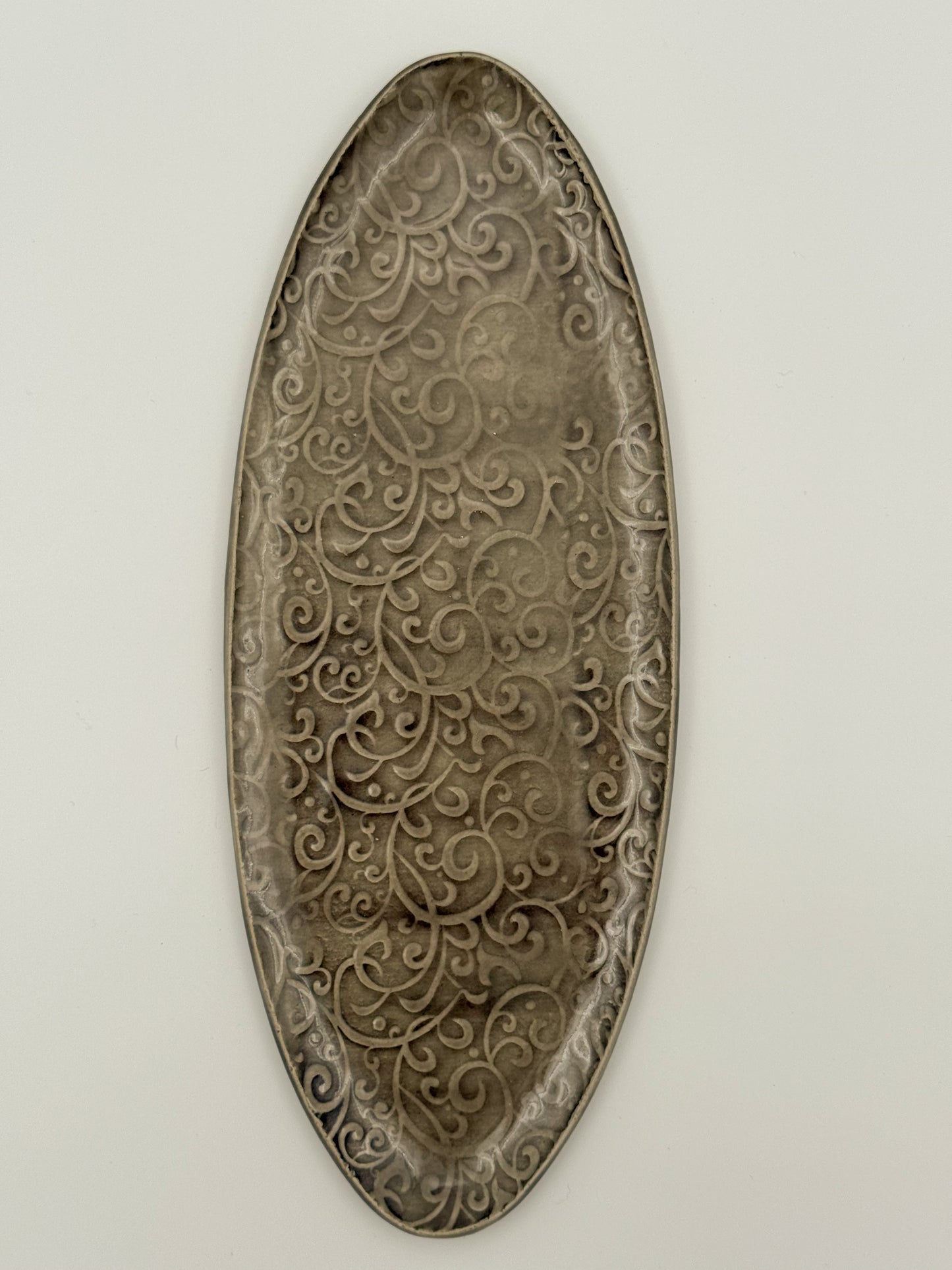 Serveerschaal ovaal (2 maten, 2 kleuren: ocher & mist)