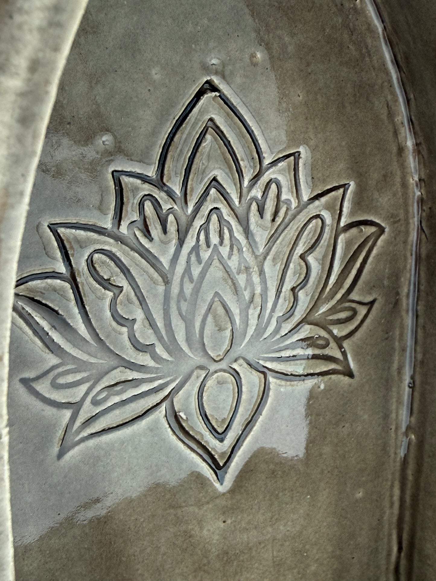 Altaartje Lotus voor binnen/buiten Smoke